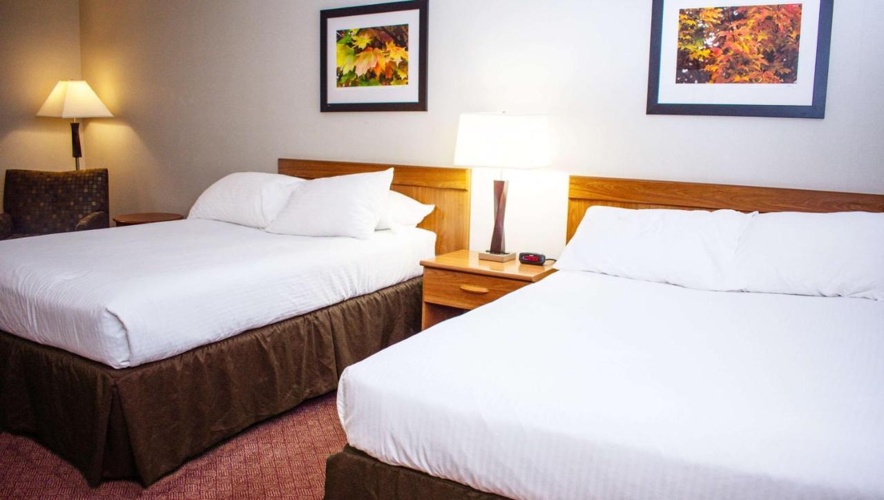 Magnuson Hotel Country Inn Ishpeming Esterno foto