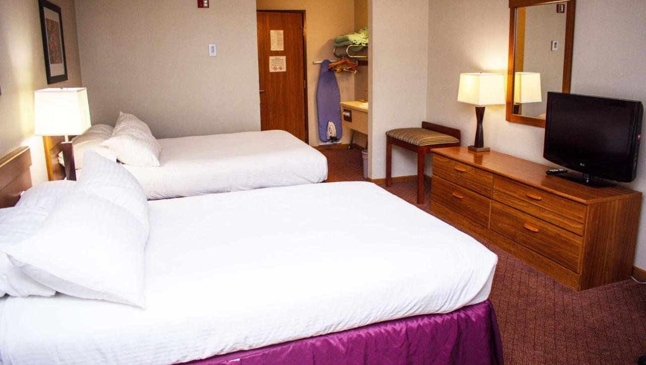 Magnuson Hotel Country Inn Ishpeming Esterno foto